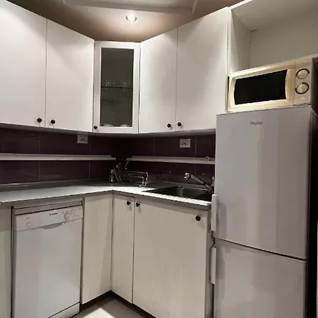 Charmig Apartment-3